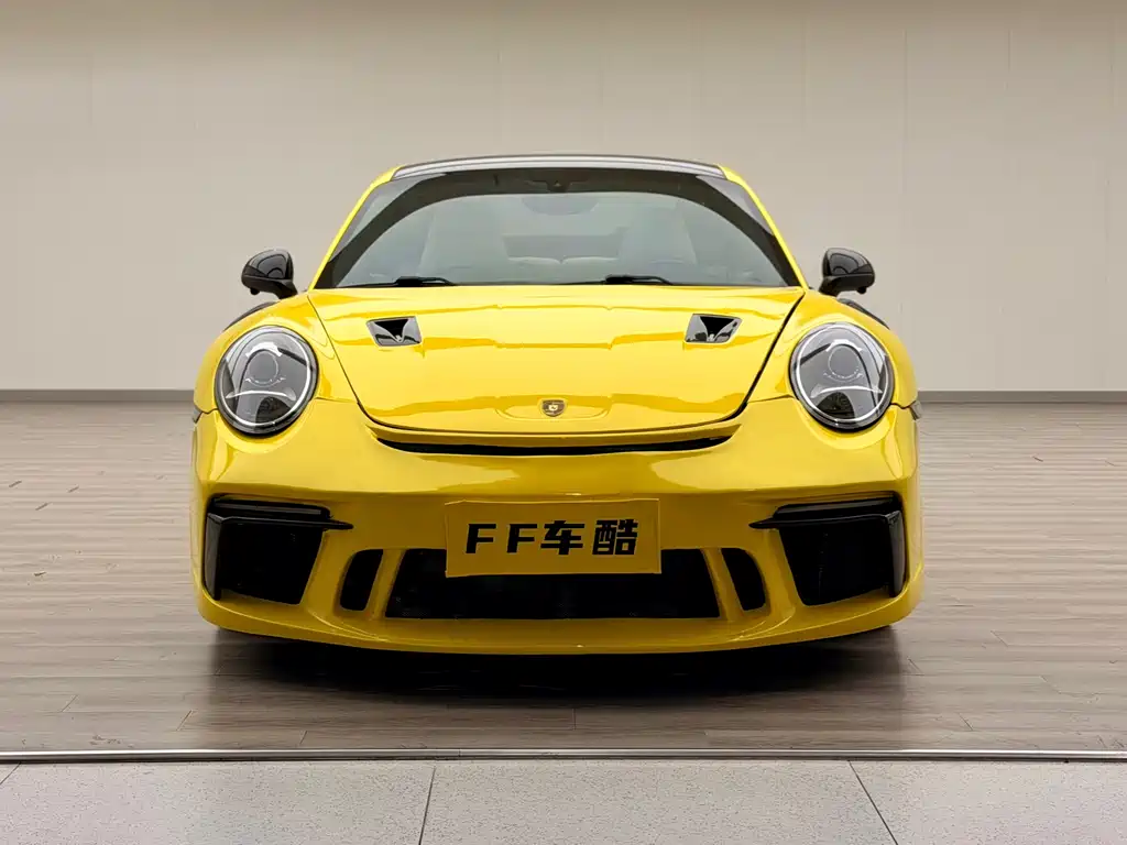 Porsche 911 2015 Carrera 3.4L Style Edition