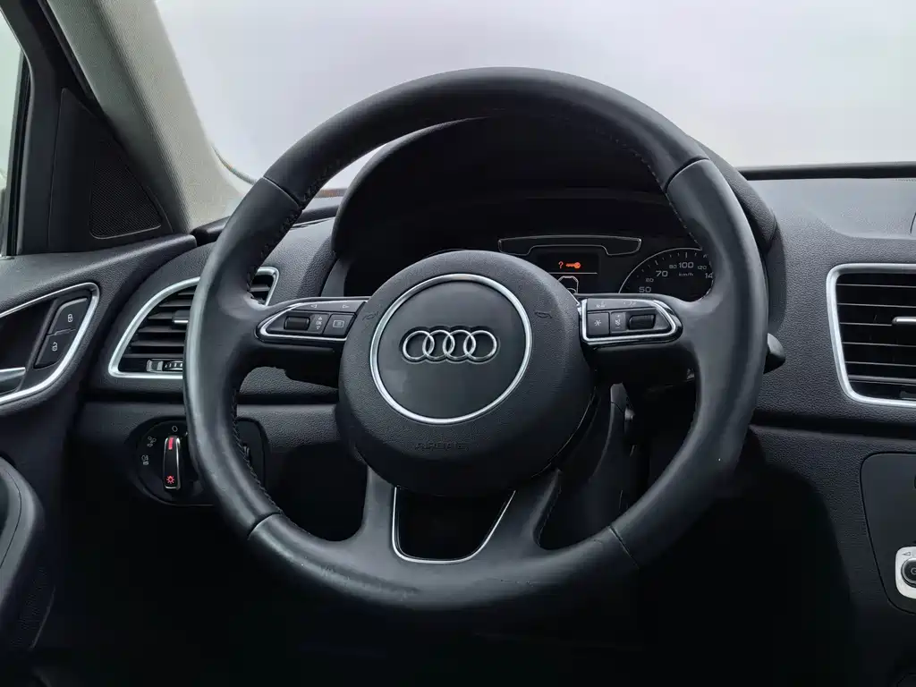 Audi Q3 — фотографии объявления, Фото 17