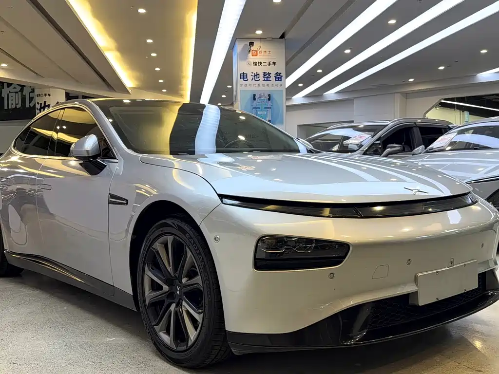 XPeng P7 — миниатюра 3