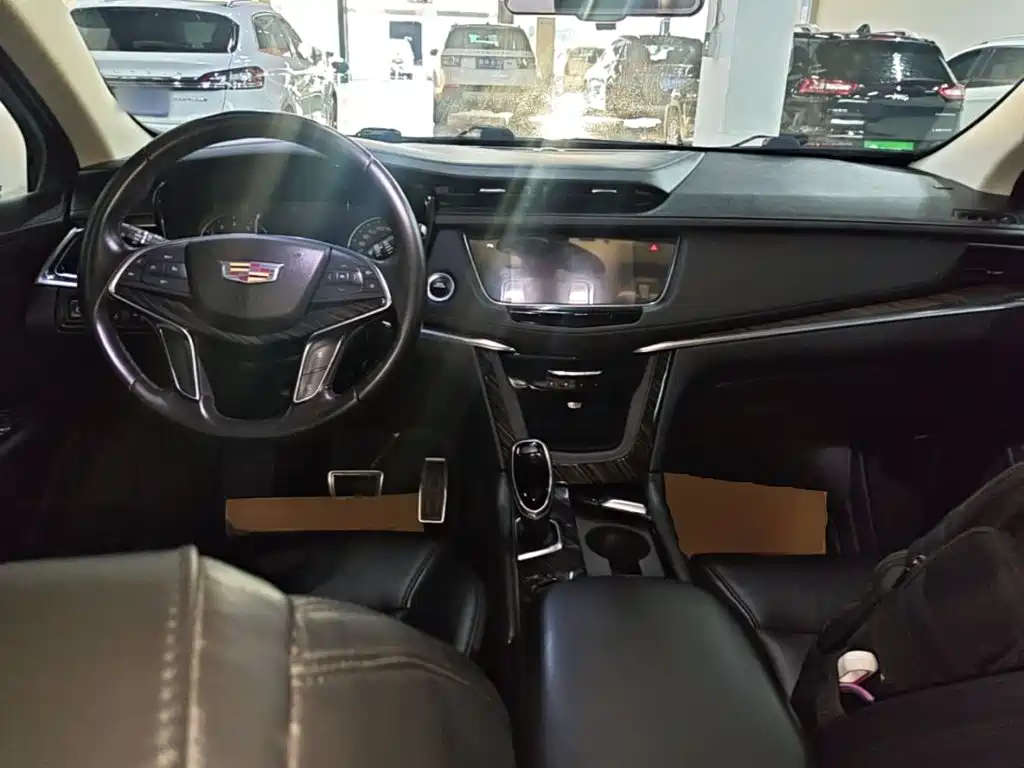 Cadillac XT5 — миниатюра 10