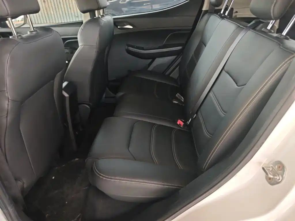 BYD Yuan EV — миниатюра 17