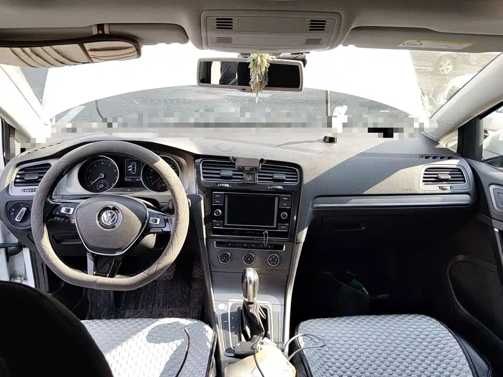 Volkswagen Golf — миниатюра 5