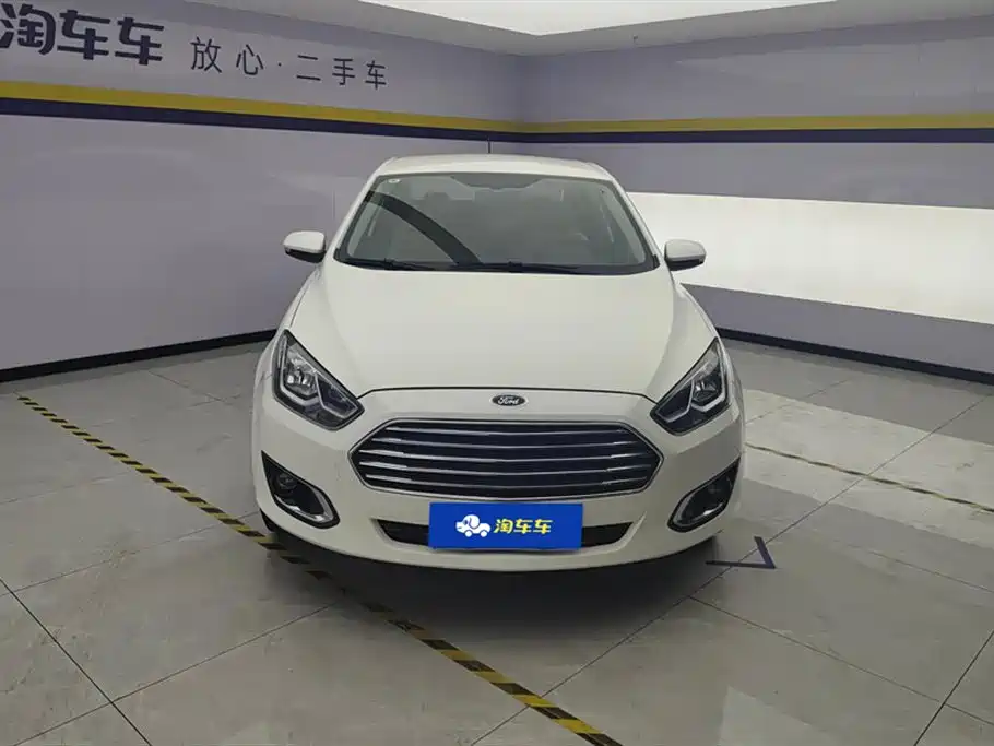 Ford Escort 2017 1.5L AT Comfort