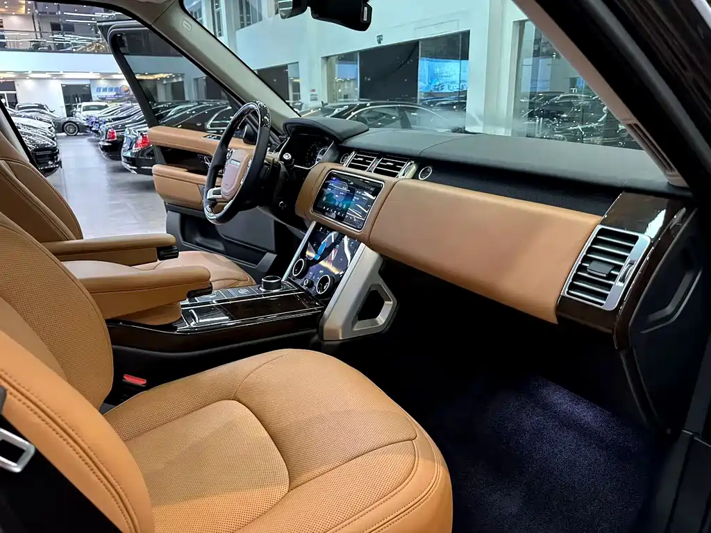 Land Rover Range Rover 2022 3.0 L6 360PS