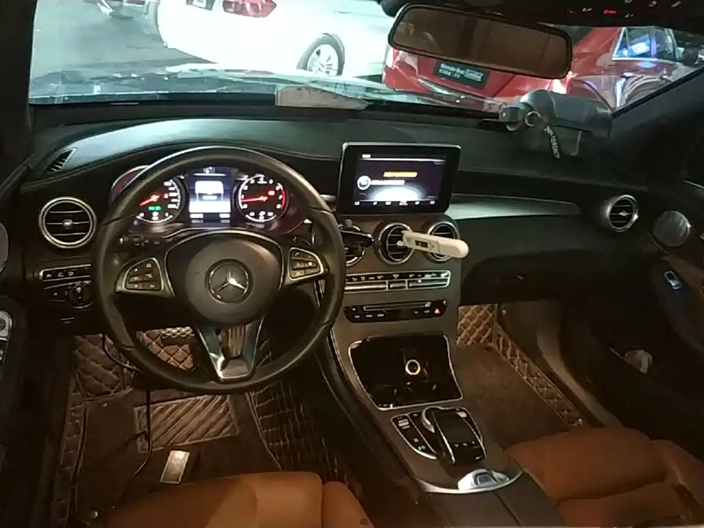 Mercedes-Benz GLC — миниатюра 10