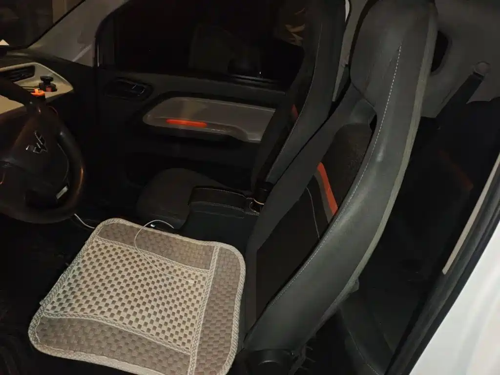 Wuling MINIEV — миниатюра 17
