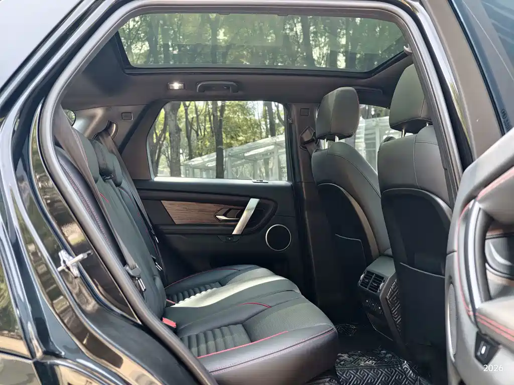 Land Rover Discovery Sport — миниатюра 7