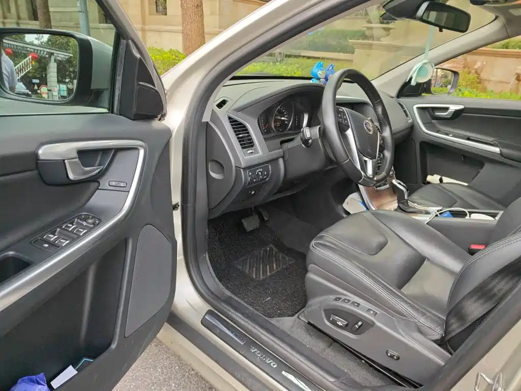 Volvo XC60 — миниатюра 17