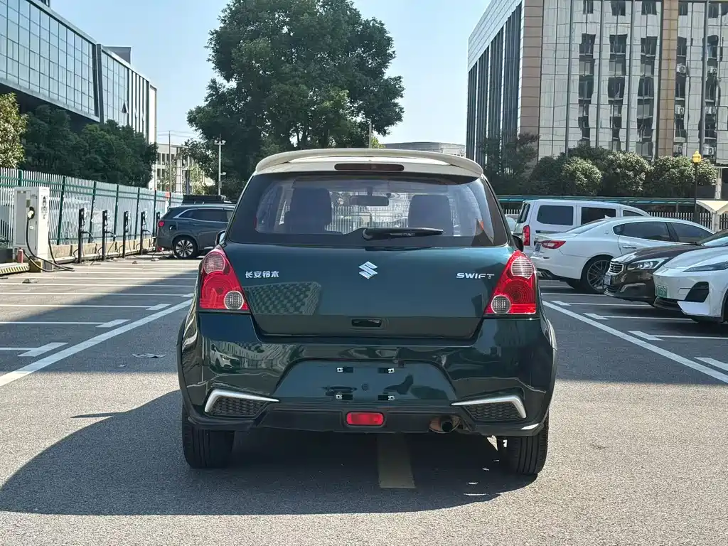 Suzuki Swift — миниатюра 5