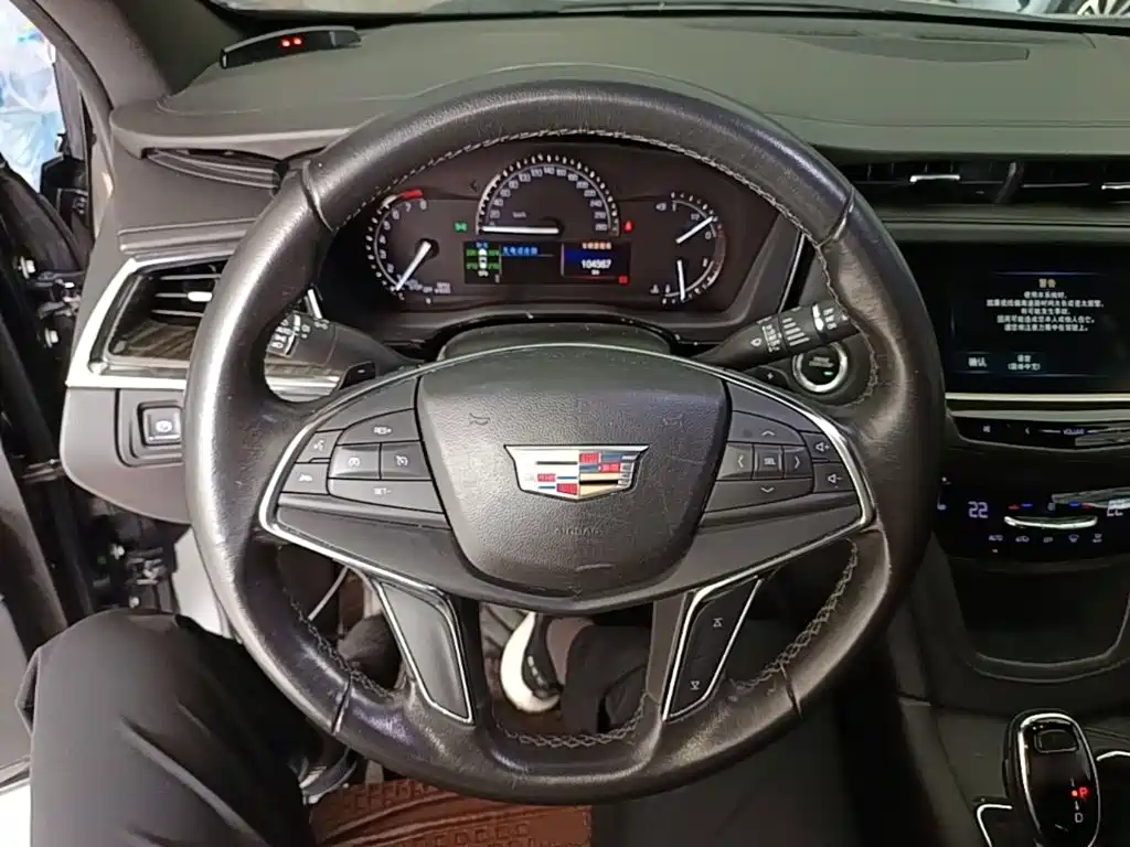 Cadillac XT5 — миниатюра 11