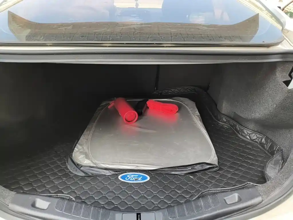 Ford Mondeo — миниатюра 19