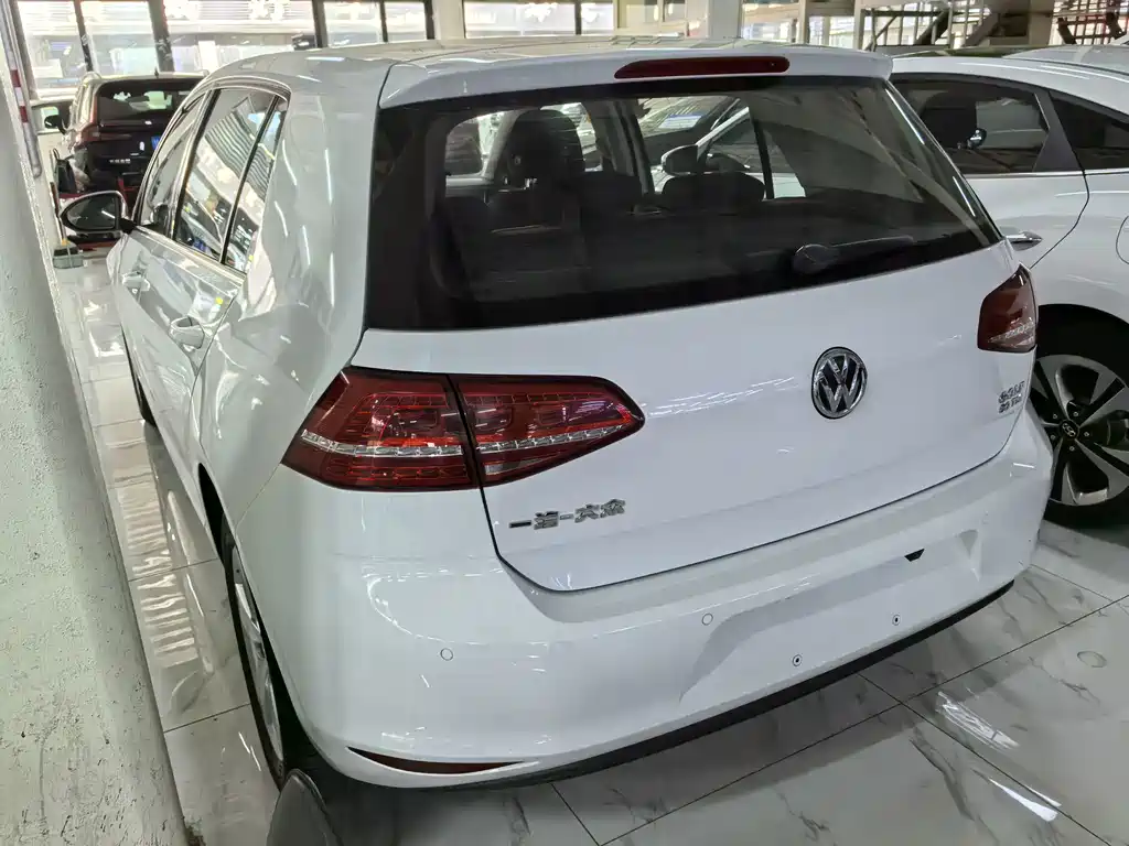 Volkswagen Golf — миниатюра 4
