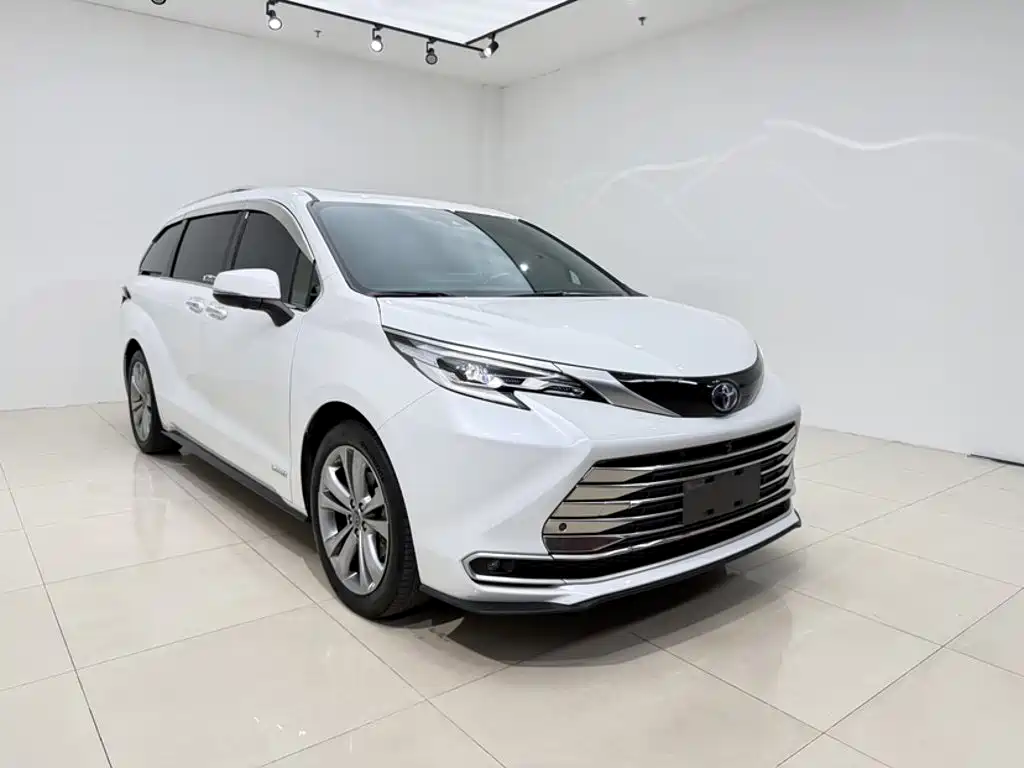 Toyota Sienna — миниатюра 11