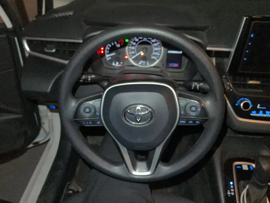 Toyota Corolla — миниатюра 15