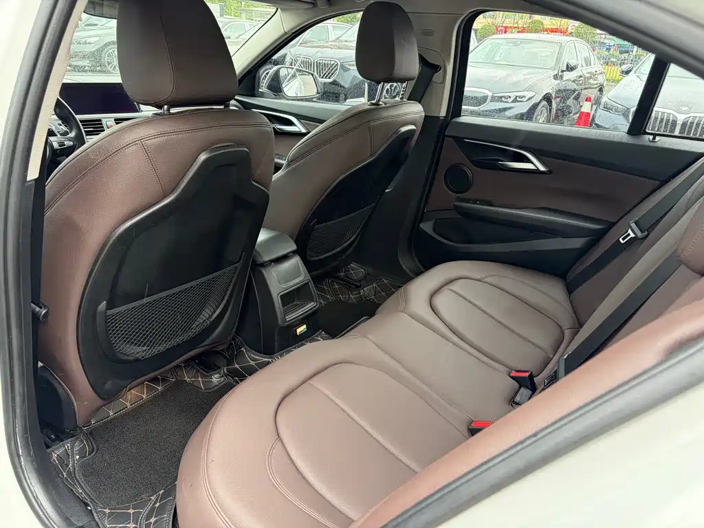 BMW 1 Series — миниатюра 14