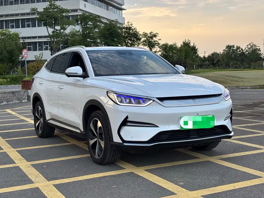 BYD PLUS New Energy — миниатюра 3