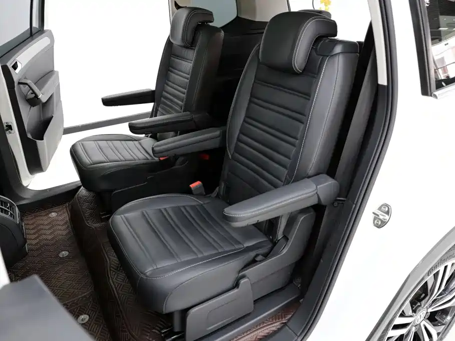 Volkswagen Touran — миниатюра 8