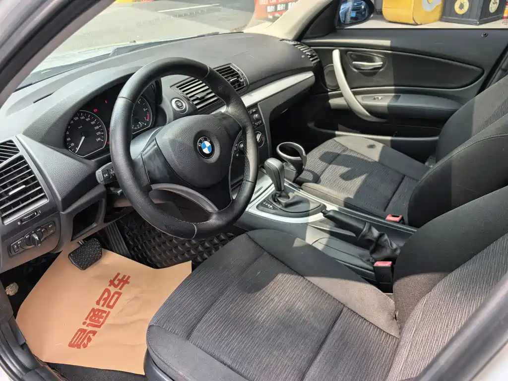 BMW 1 Series (Import) — миниатюра 9