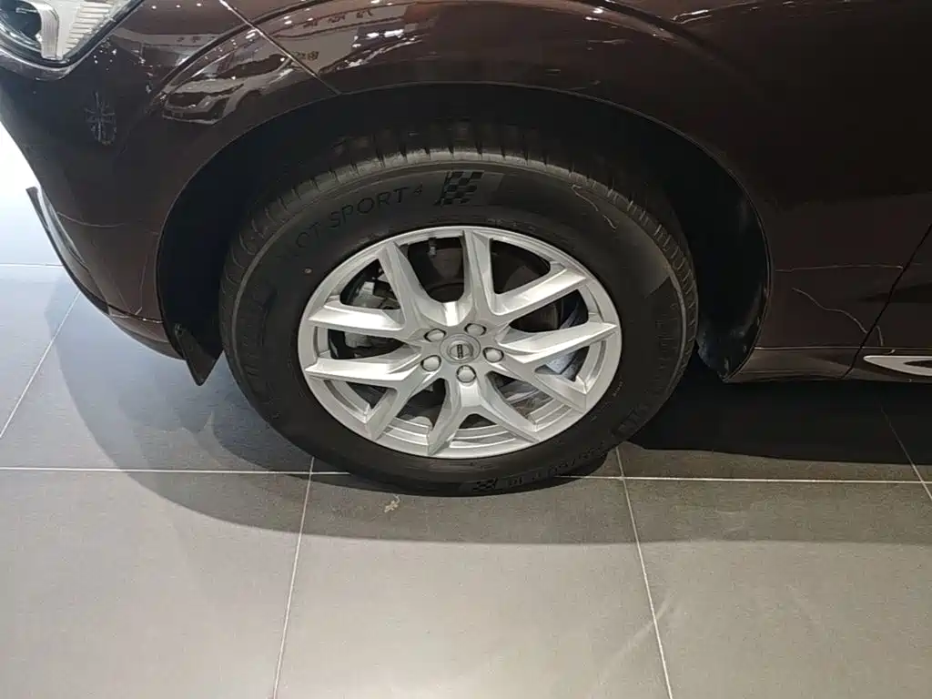 Volvo XC60 — миниатюра 23
