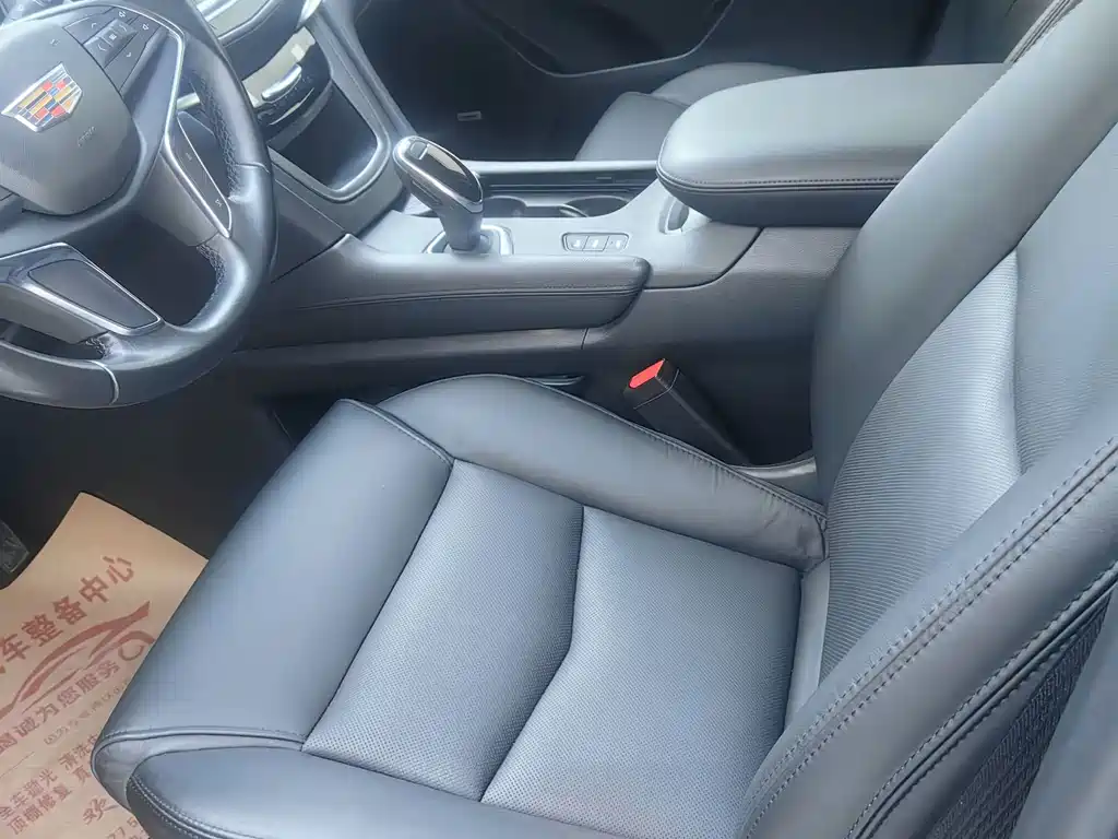 Cadillac XT5 — миниатюра 9