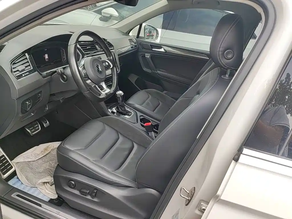 Volkswagen Tiguan L — миниатюра 15