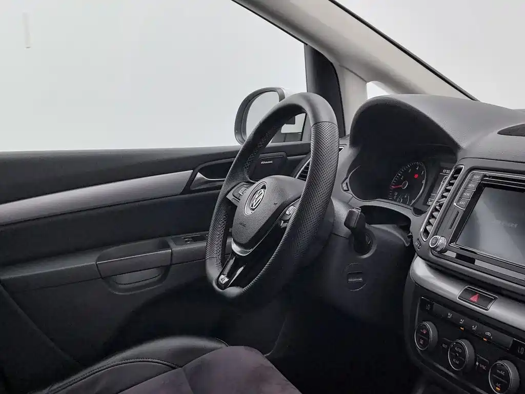 Volkswagen Sharan — миниатюра 22