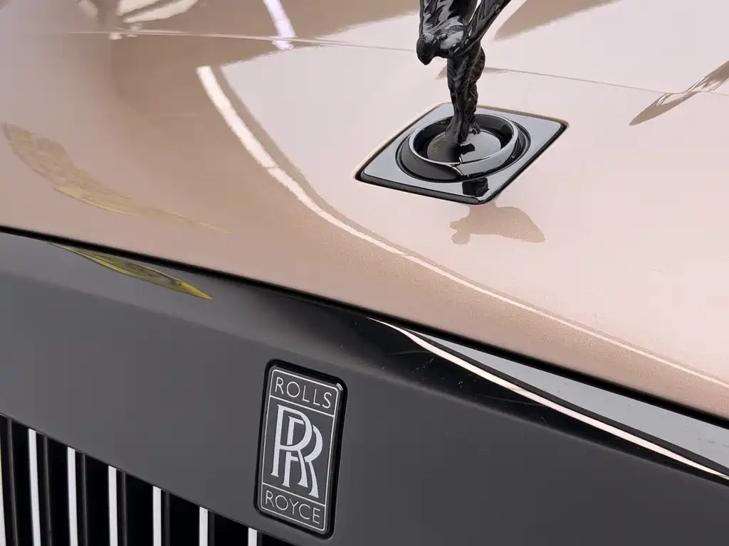 Rolls-Royce Cullinan — миниатюра 9