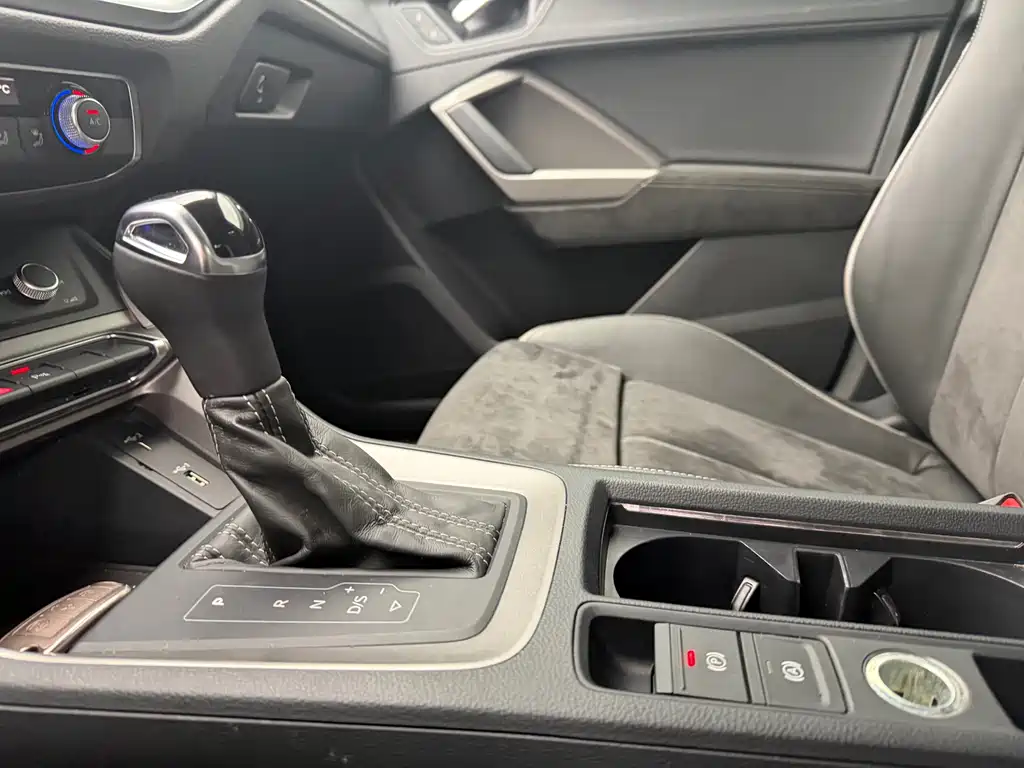 Audi Q3 — миниатюра 10