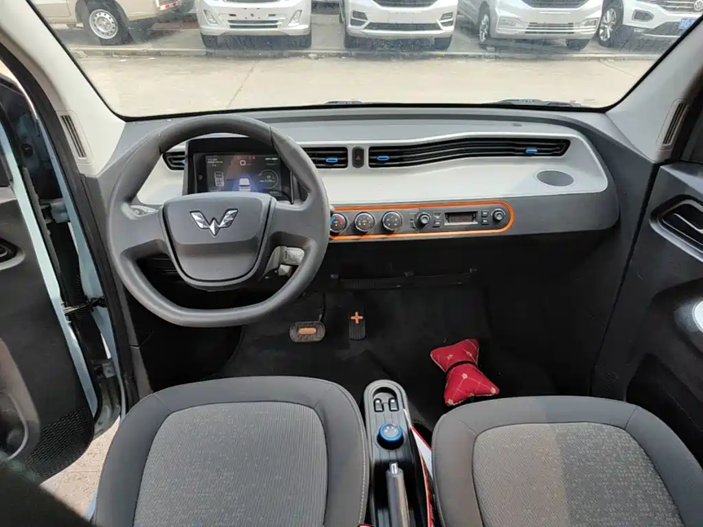Wuling MINIEV — миниатюра 10