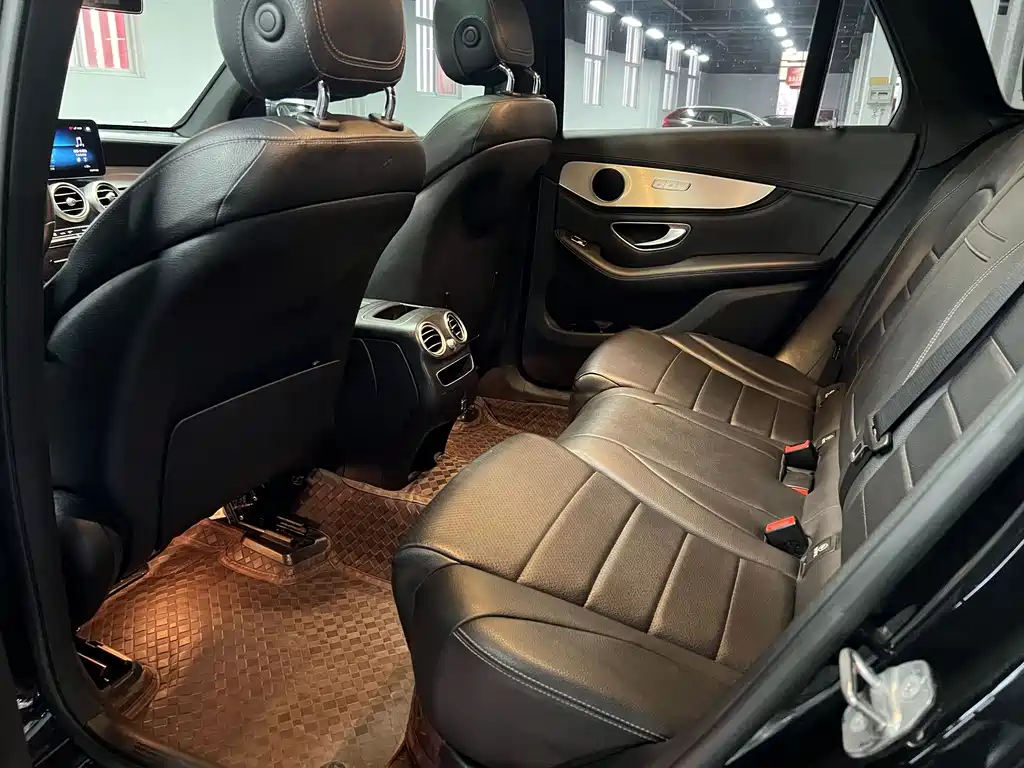 Mercedes-Benz GLC — миниатюра 12