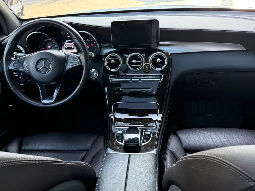 Mercedes-Benz GLC — миниатюра 2
