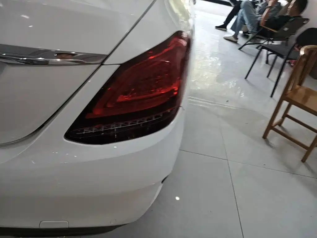 Mercedes-Benz C-Class — миниатюра 8