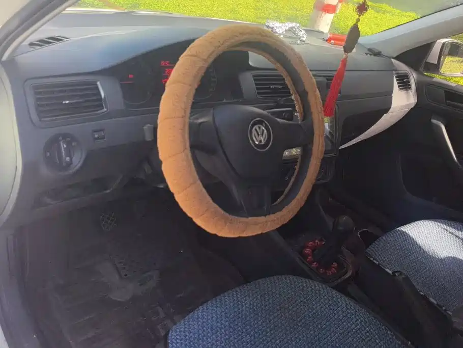 Volkswagen Santana — миниатюра 12