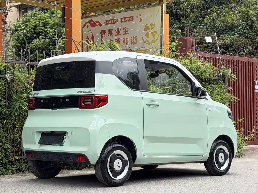 Wuling MINIEV — миниатюра 6