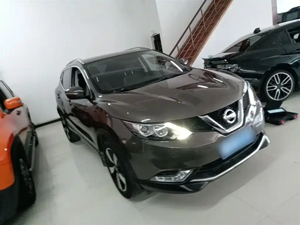 Nissan Qashqai 2017 2.0L CVT Smart V