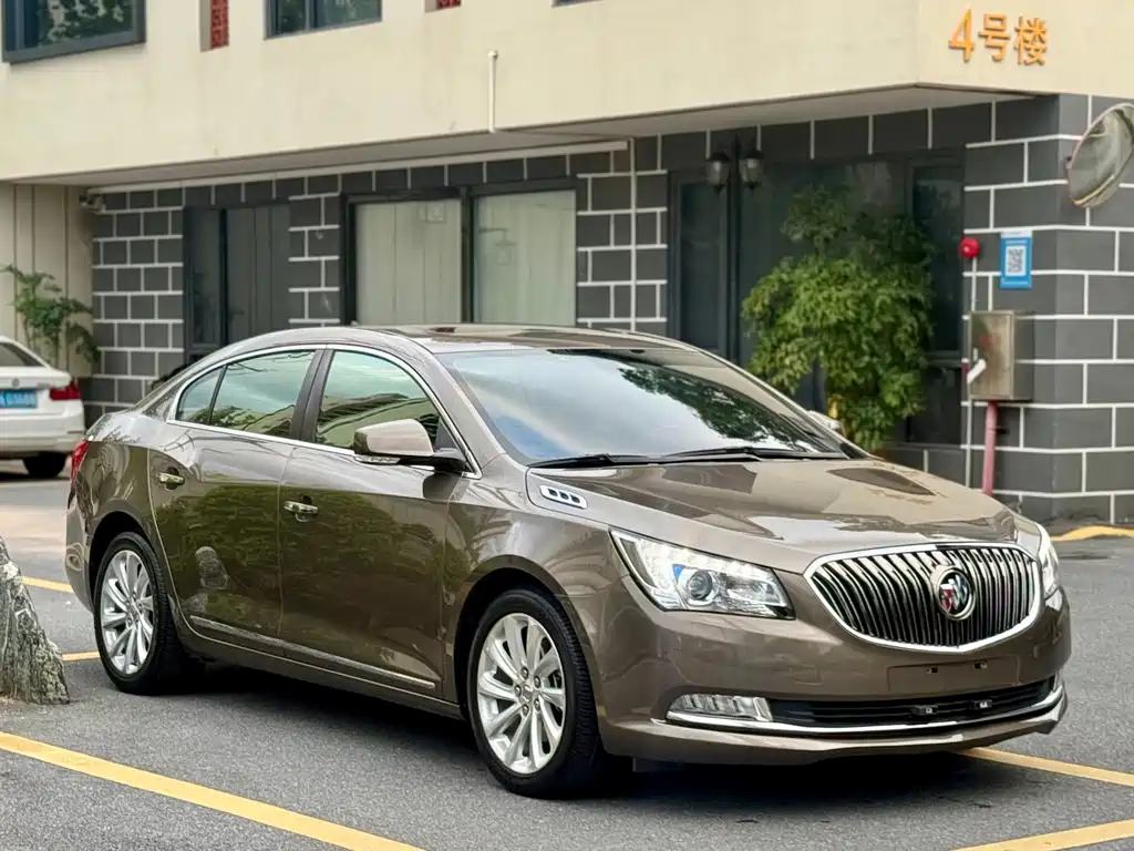 Buick LaCrosse — миниатюра 3