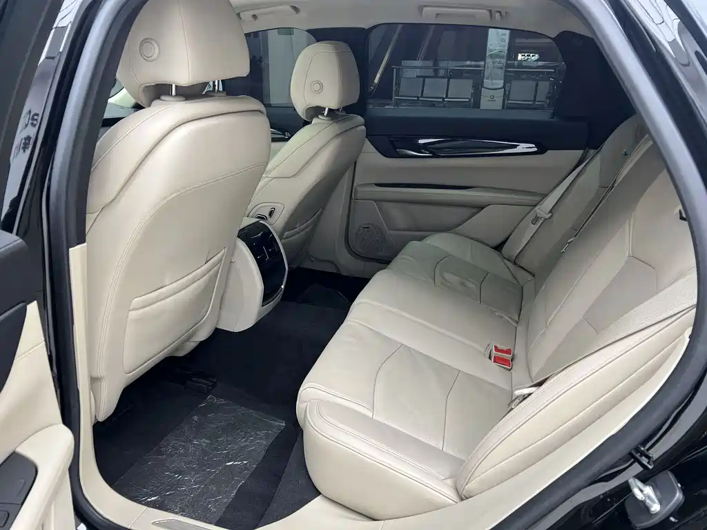 Cadillac CT6 — миниатюра 13
