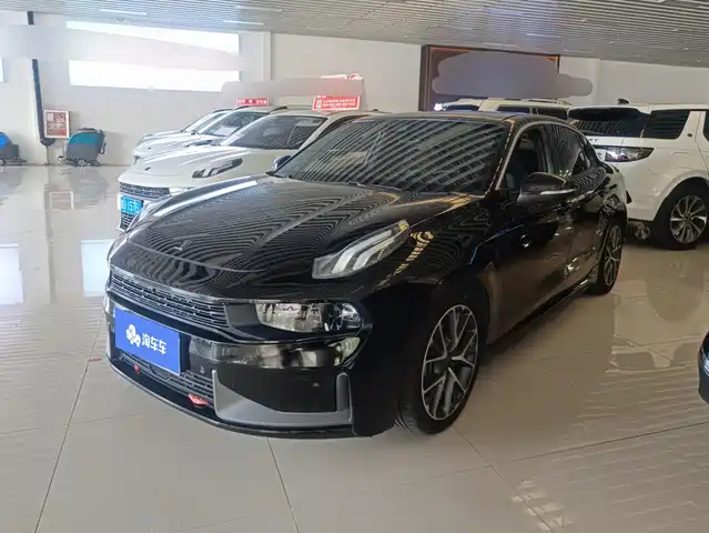 2022 Lynk & Co 03