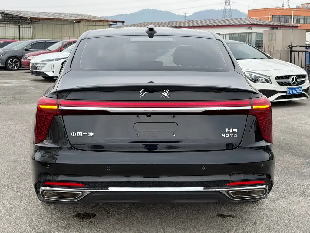 Hongqi Hongqi H5 — миниатюра 13