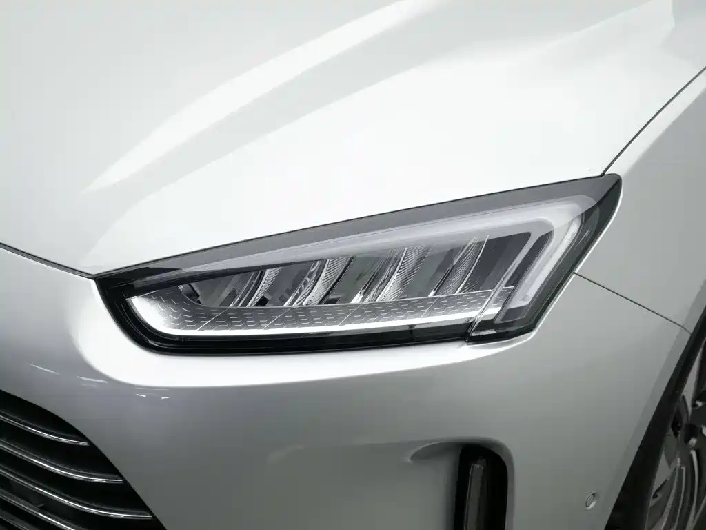 AITO AITO M5 — миниатюра 7