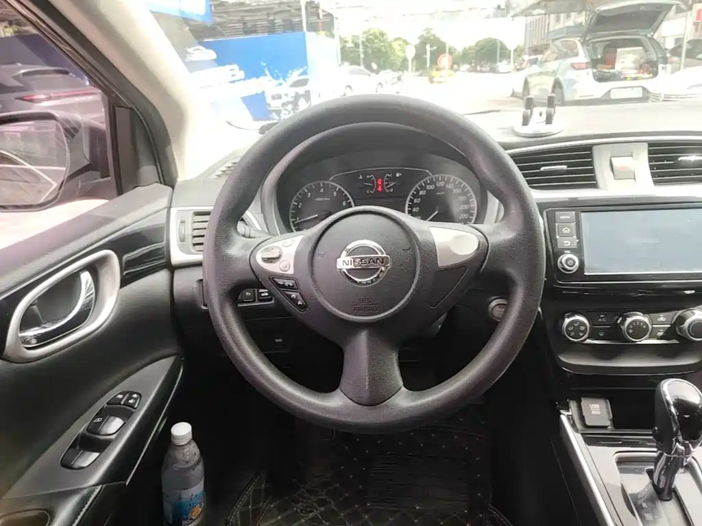 Nissan Sylphy — миниатюра 11