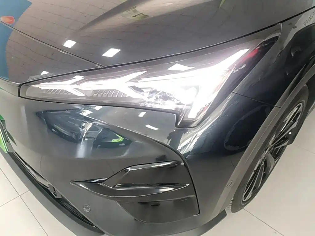 ARCFOX Alpha T5 — миниатюра 24