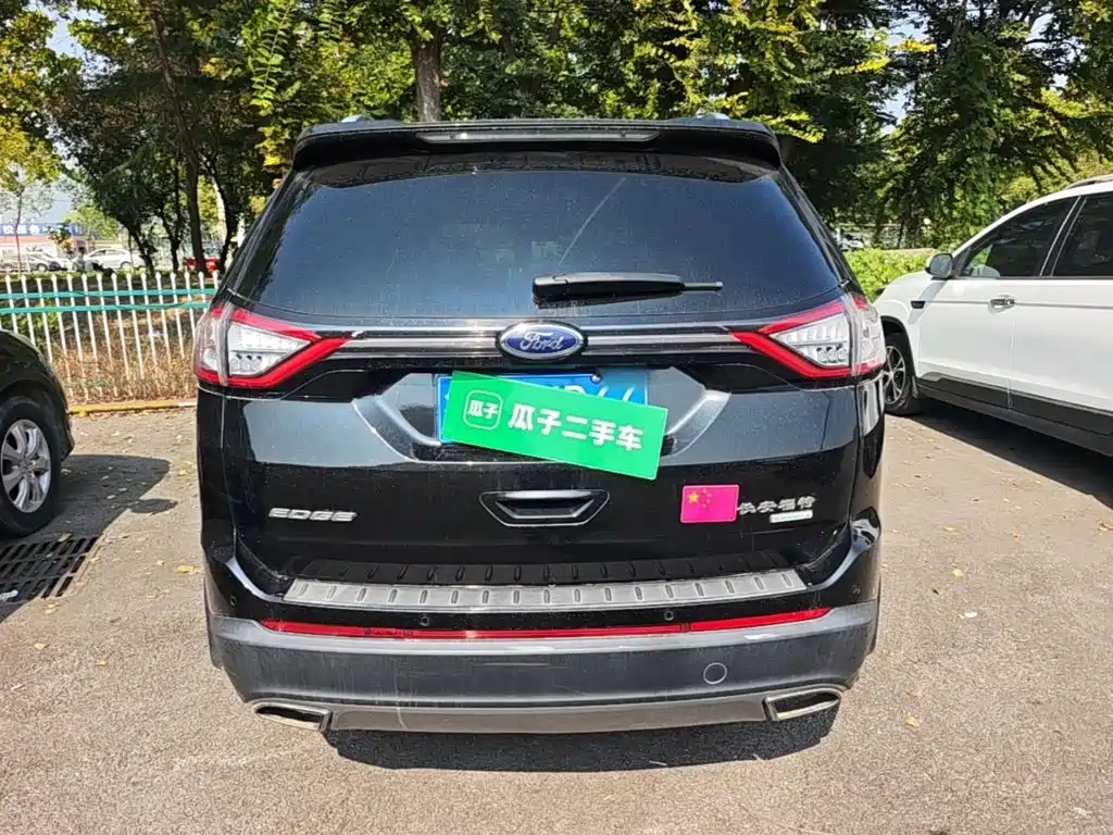 Ford Edge — миниатюра 6