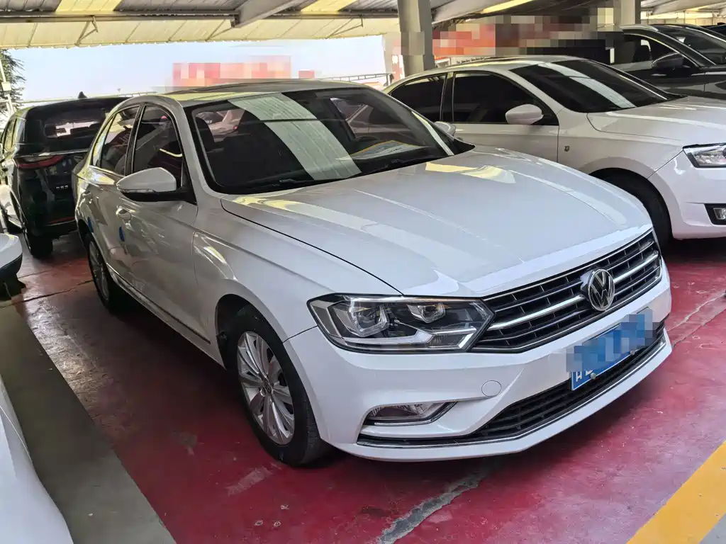 Volkswagen Bora — миниатюра 3