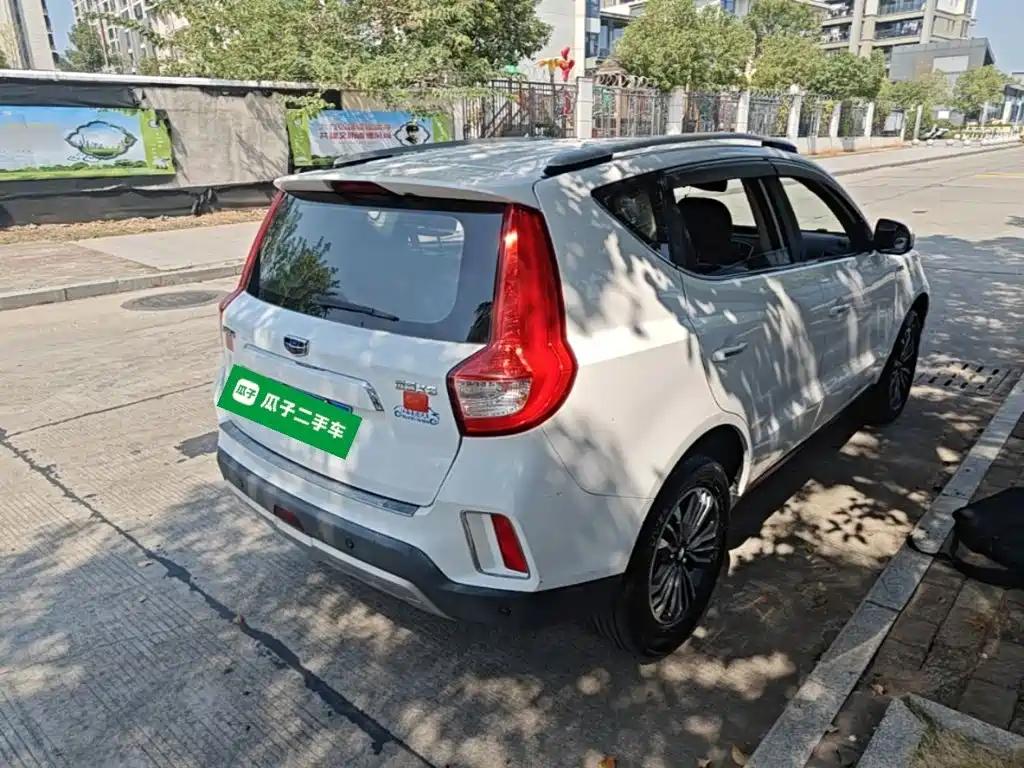 Geely Vision X6 — миниатюра 7