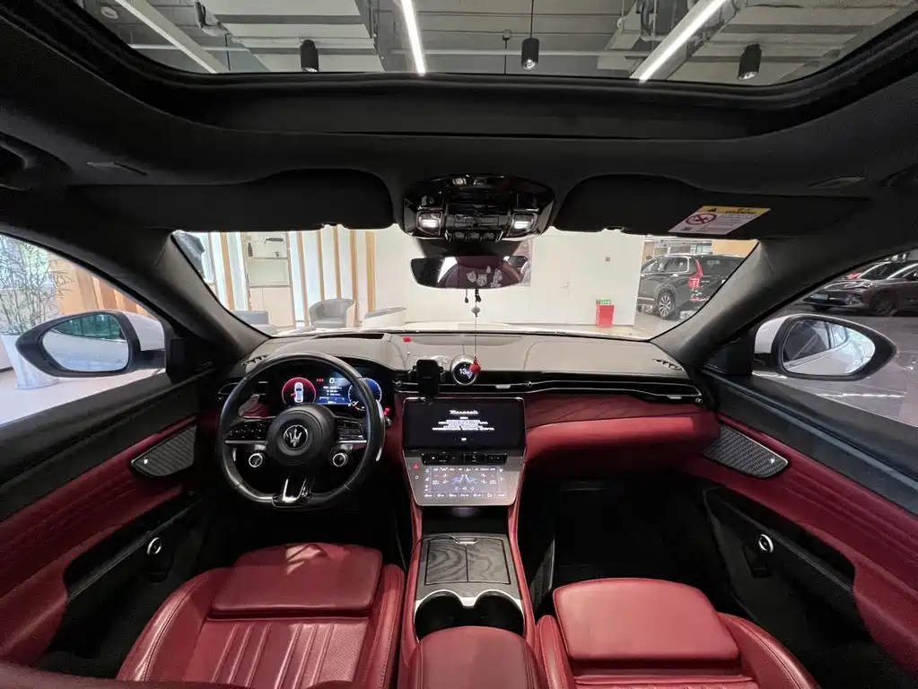 Maserati Grecale — миниатюра 12