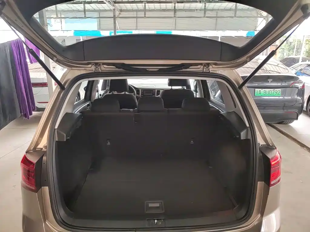 Volkswagen Golf Sportsvan — миниатюра 19