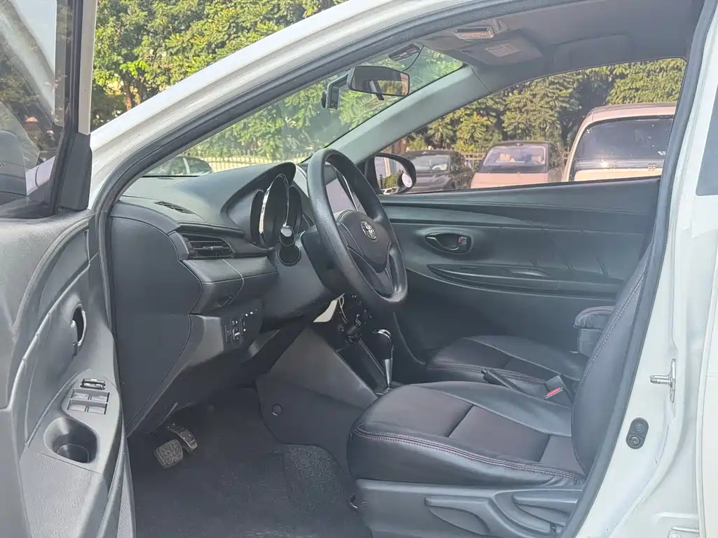 Toyota Vios — миниатюра 10