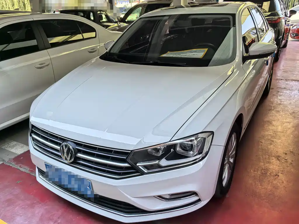 Volkswagen Bora — миниатюра 2