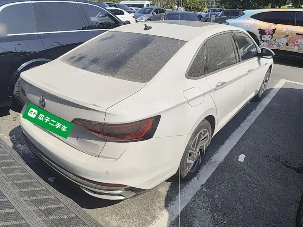 Volkswagen Sagitar — миниатюра 7